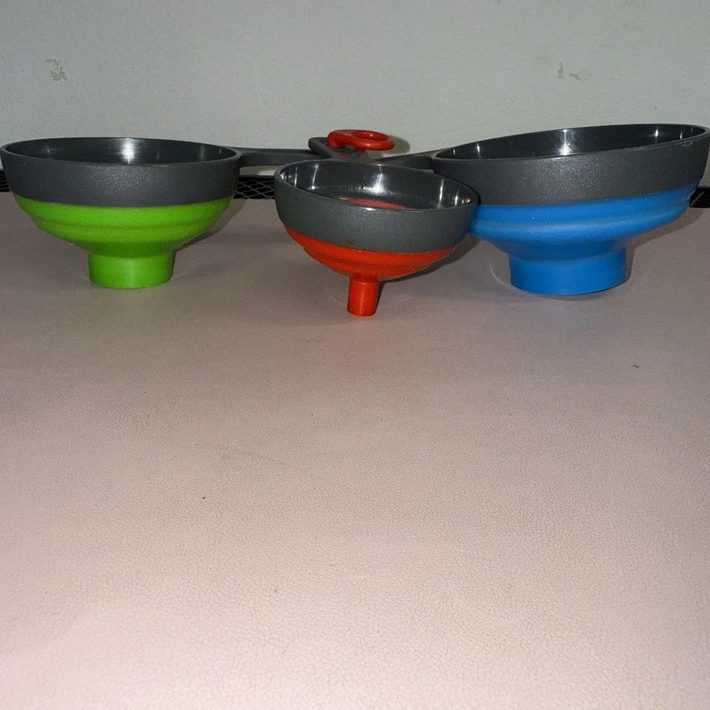 Collapsible Silicone Funnel Set of 3 Nesting Kitchen Funnels w‎ Hanging Ring